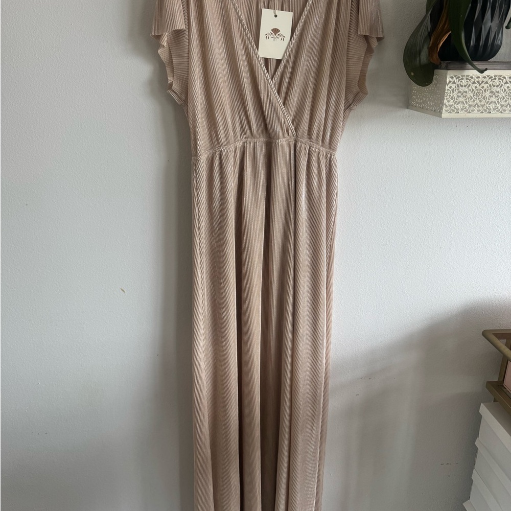Elegant Gold Maxi Dress